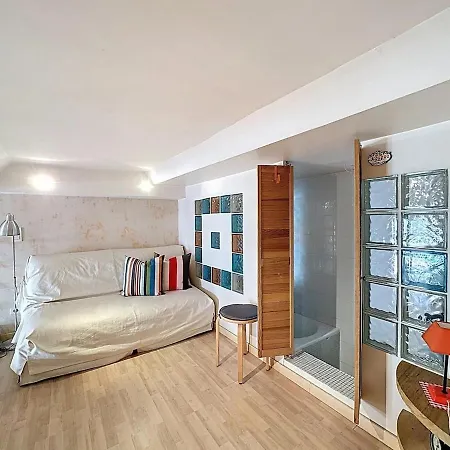 Cosy Short-term In