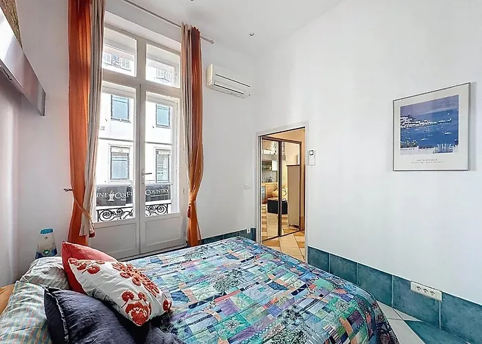 Cosy Short-term In Apartment