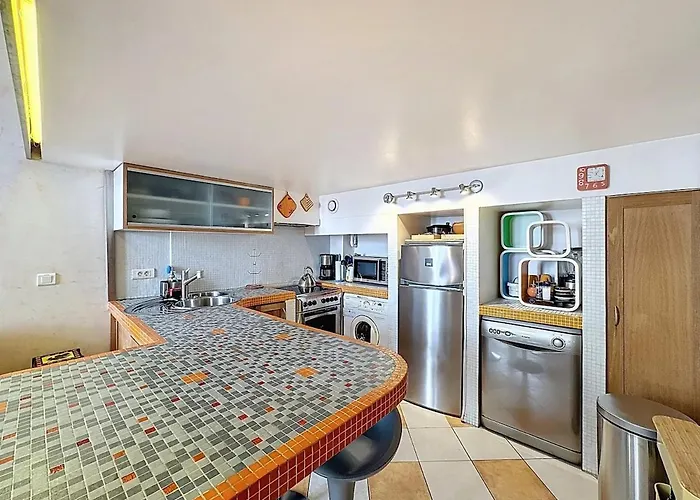 Cosy Short-term In Apartment